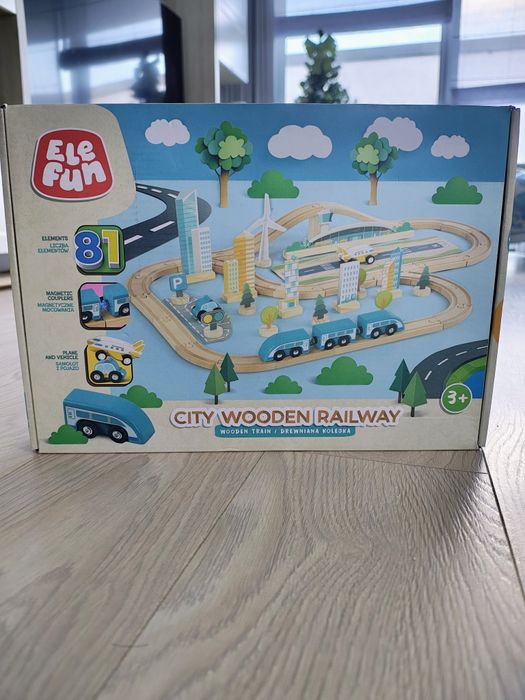 Drewniana Kolejka Miasto City 81 el Elefun