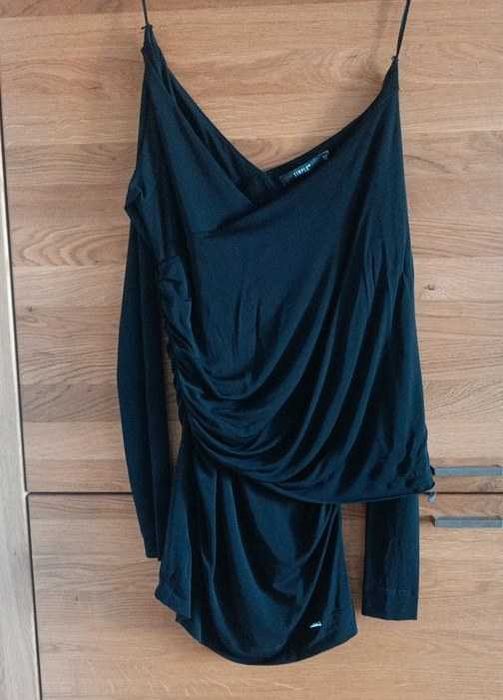 Elegancka czarna bluzka - Simple - XS