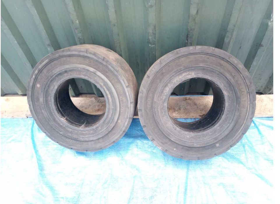 Opony Solideal 27x10 - R 12 250/75 Pełne X Treme