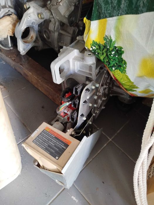 Nissan Leaf - Controlador de Carga CHARGER ASSY-BAT