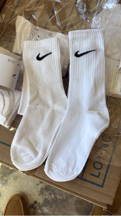 Meias peks de 12 pares branco e preto