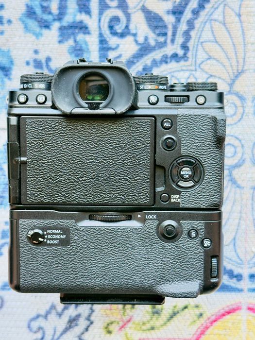 Fujifilm X-T4 + Grip + 3 Baterias
