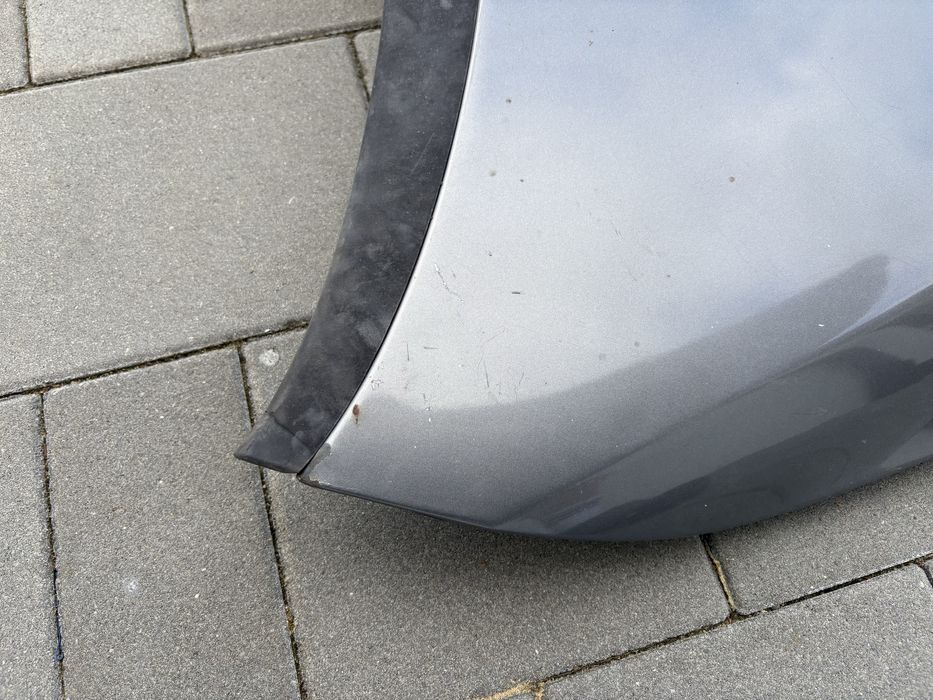VW golf 5 plus 2007 maska kolorLA7T