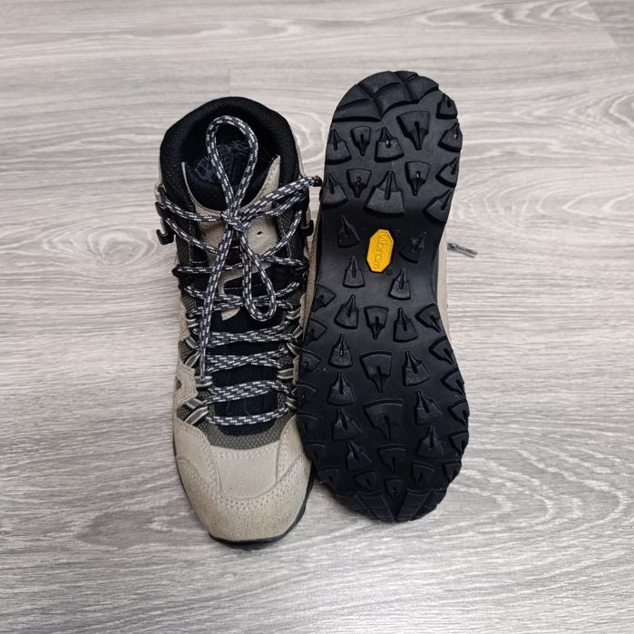 Трекінгові черевики Lowa Khumbu GTX Mid