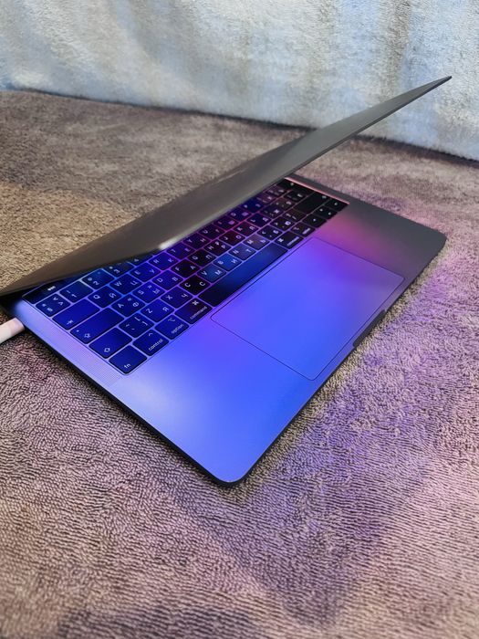 Apple MacBook Pro 13 2018 com Touch Bar