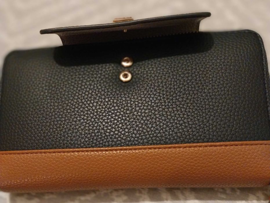 Porta moedas da Parfois, com textura