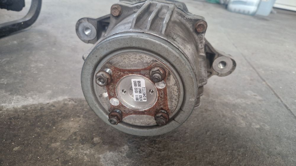 Редуктор заднього моста Мазда 3