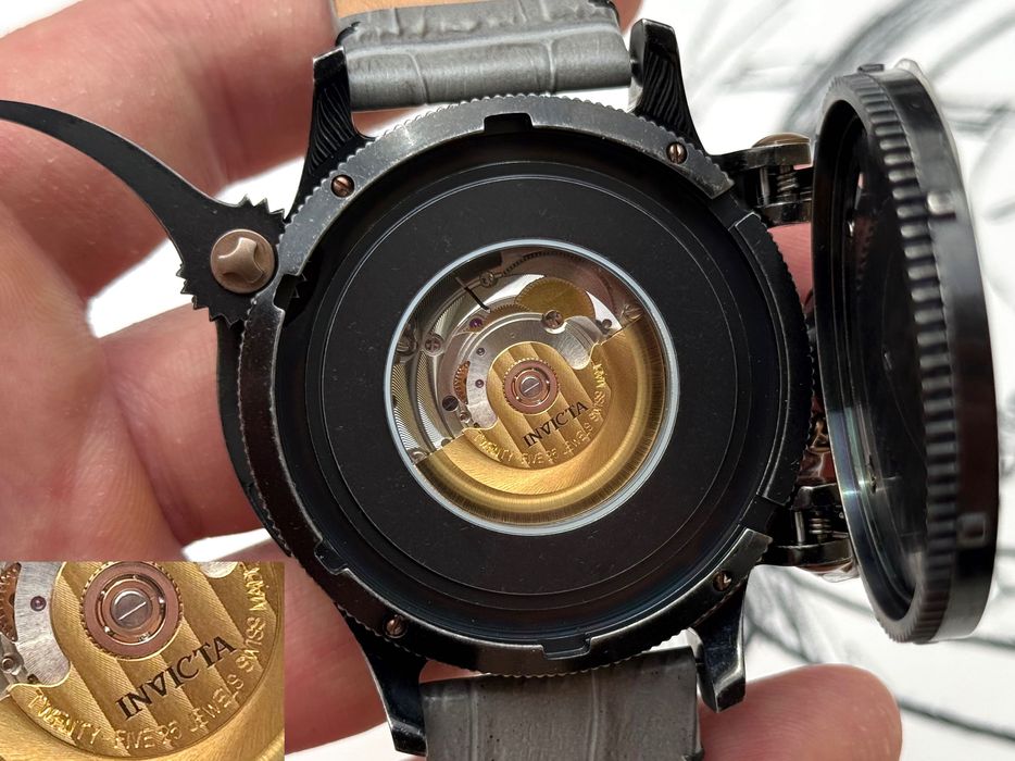 Invicta 17476 Diver Nautilus 52 mm. Swiss Made Automatic 1000 MT.