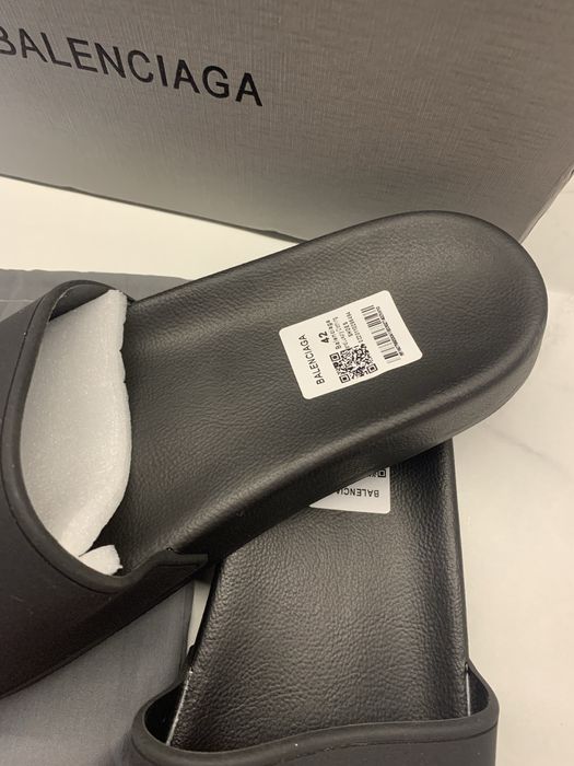 Nowe klapki balenciaga