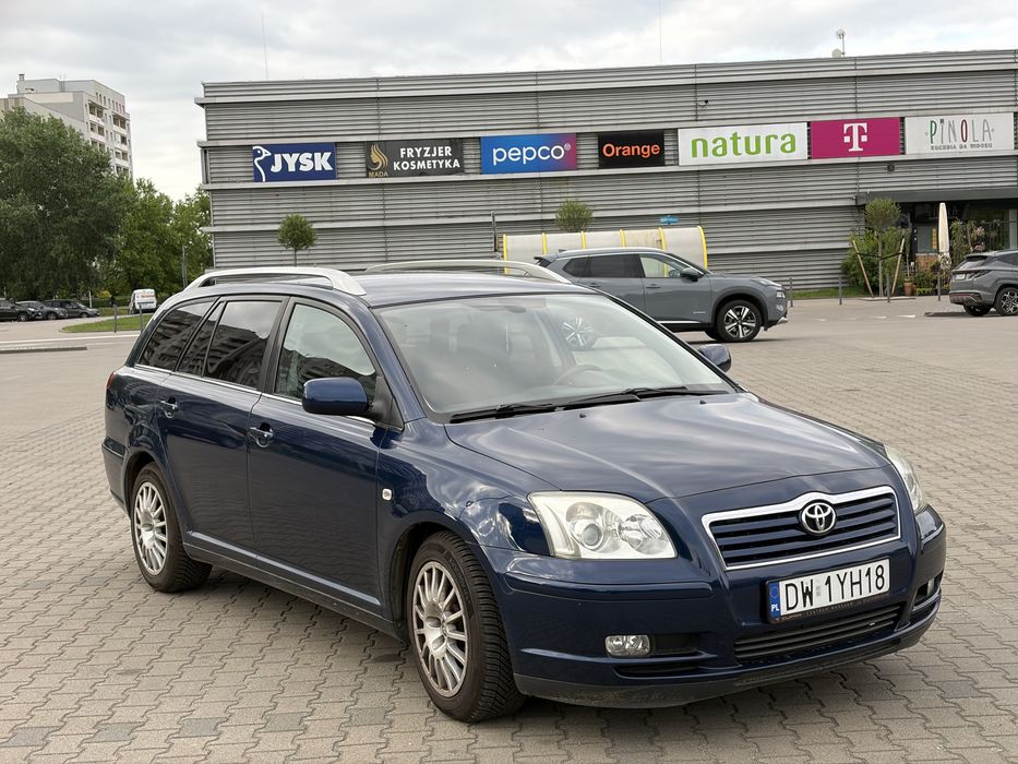 Toyota Avensis T25 1,8 benz, Stan bdb