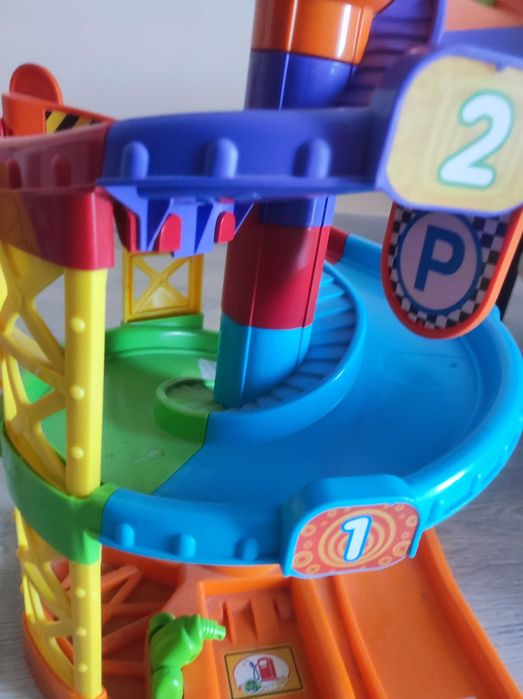 Vtech, Tut Tut Autka, Wieża parkingowa, zestaw