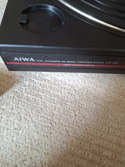 Gramofon Aiwa LX-20 z lat 80 .