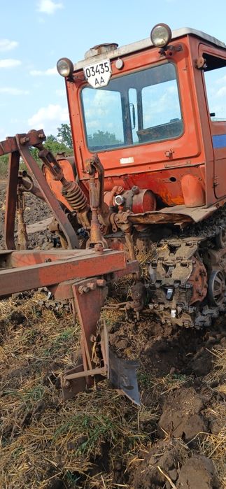 Трактор дт-75 продається