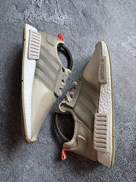 Кросівки Adidas NMD R1