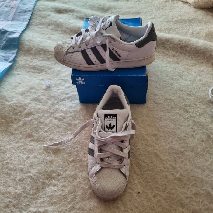 Adidas homem quase  novas