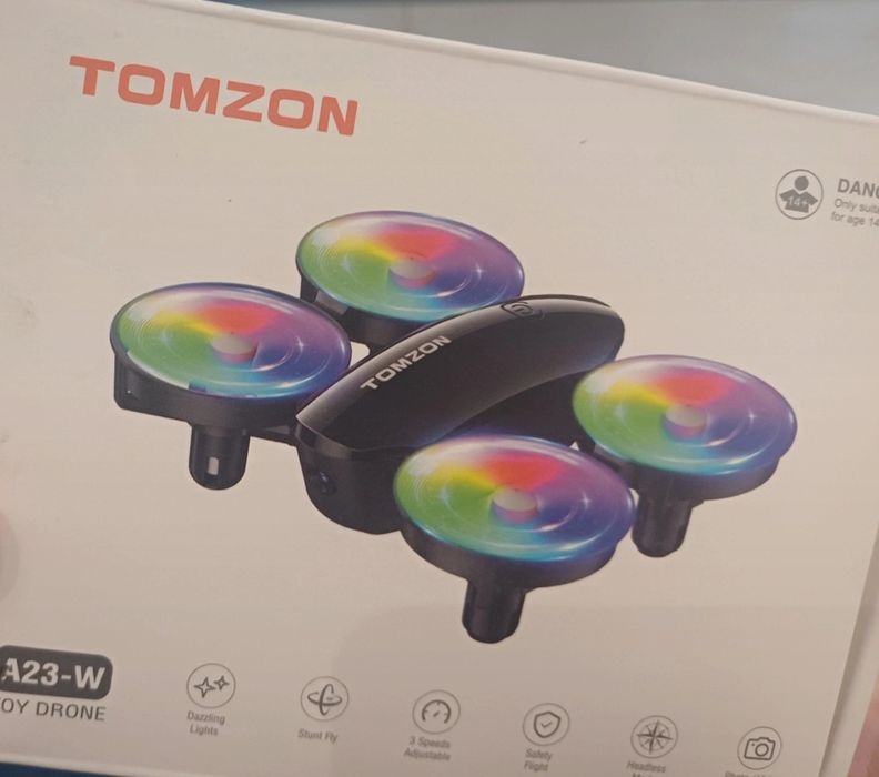 Drone Tomzon A23 novo em caixa nunca usado