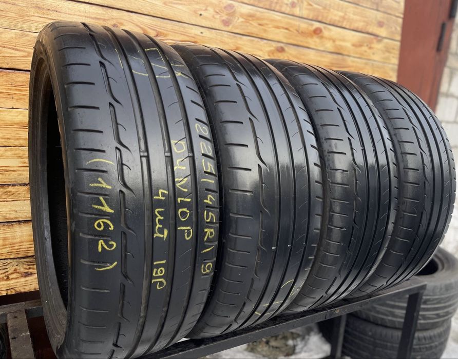 Шини 225/45 r19 Dunlop літо, в ідеальному стані