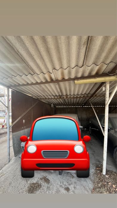 Продам место №1 на крытой стоянке Заболотного 33