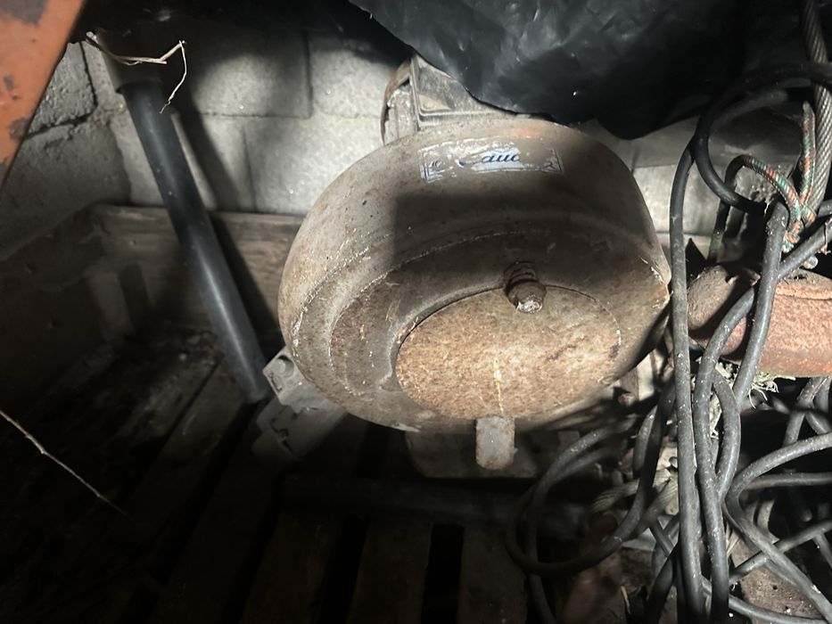 Vendo Forja eletrica