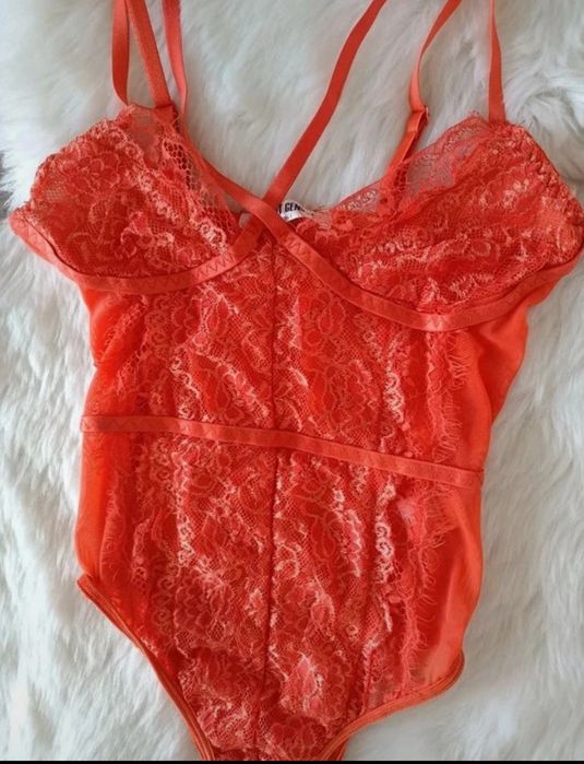 Koronkowe, odważne body XS S