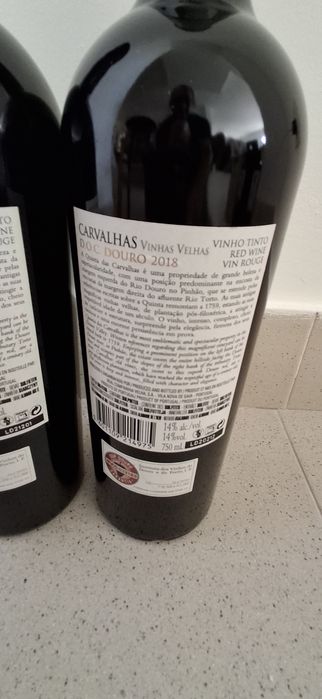 2  Carvalhas Tinto e 2 Carvalhas Branco