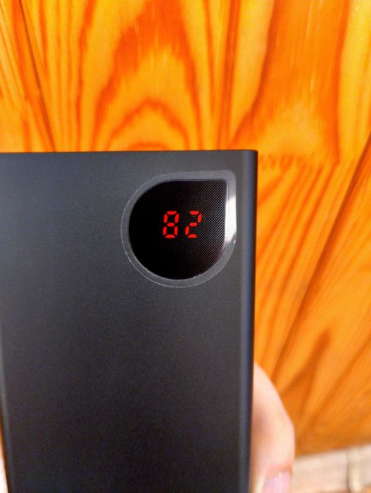 Новий павербанк Baseus швидка зарядка