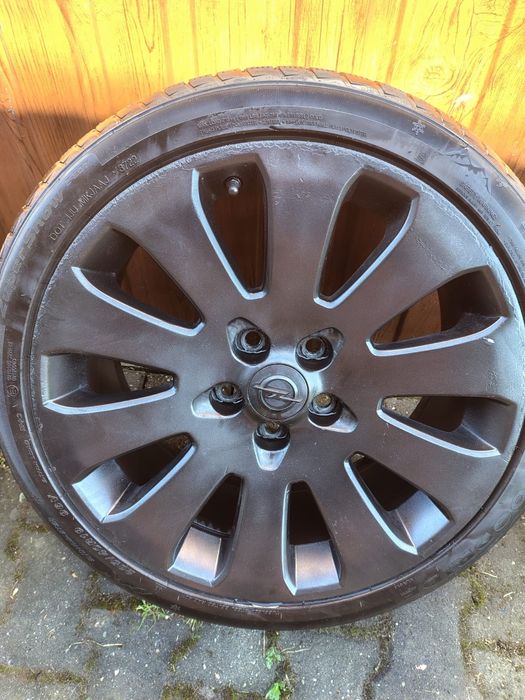 Felgi z oponami 19 opel