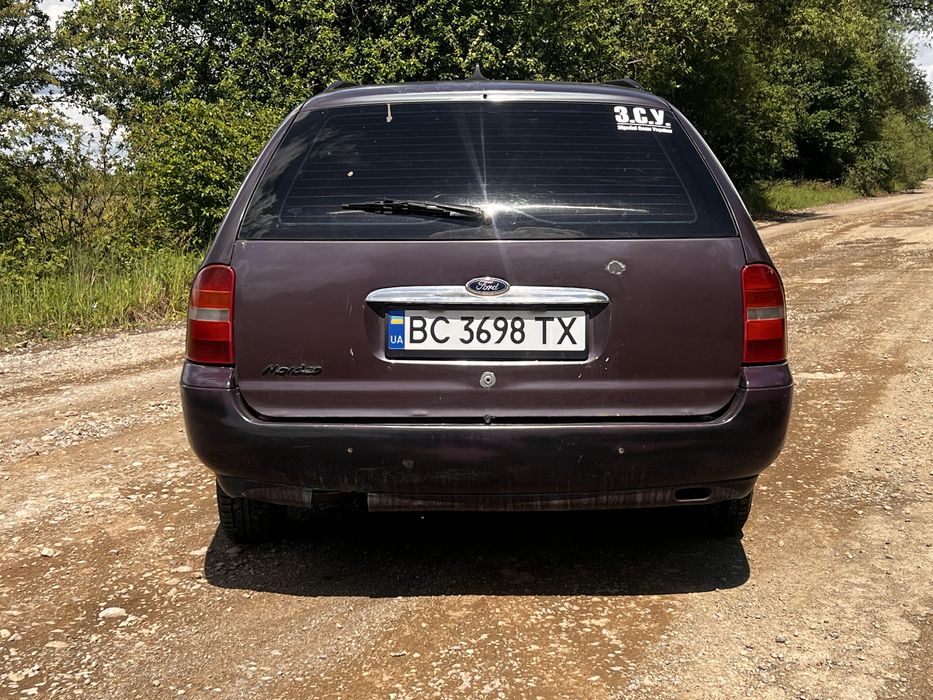 Ford Mondeo 1.8 бензин
