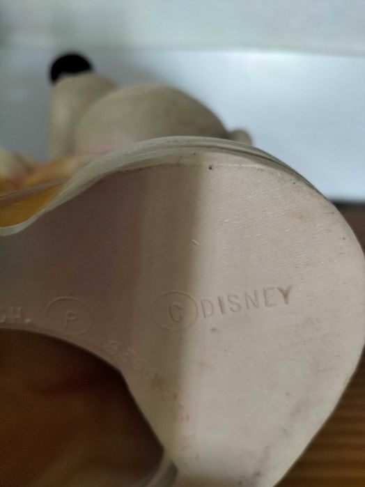 Minnie "Disney" estatueta em borracha