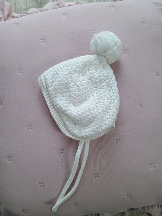 Czapeczka newbie dla noworodka 0-1 m