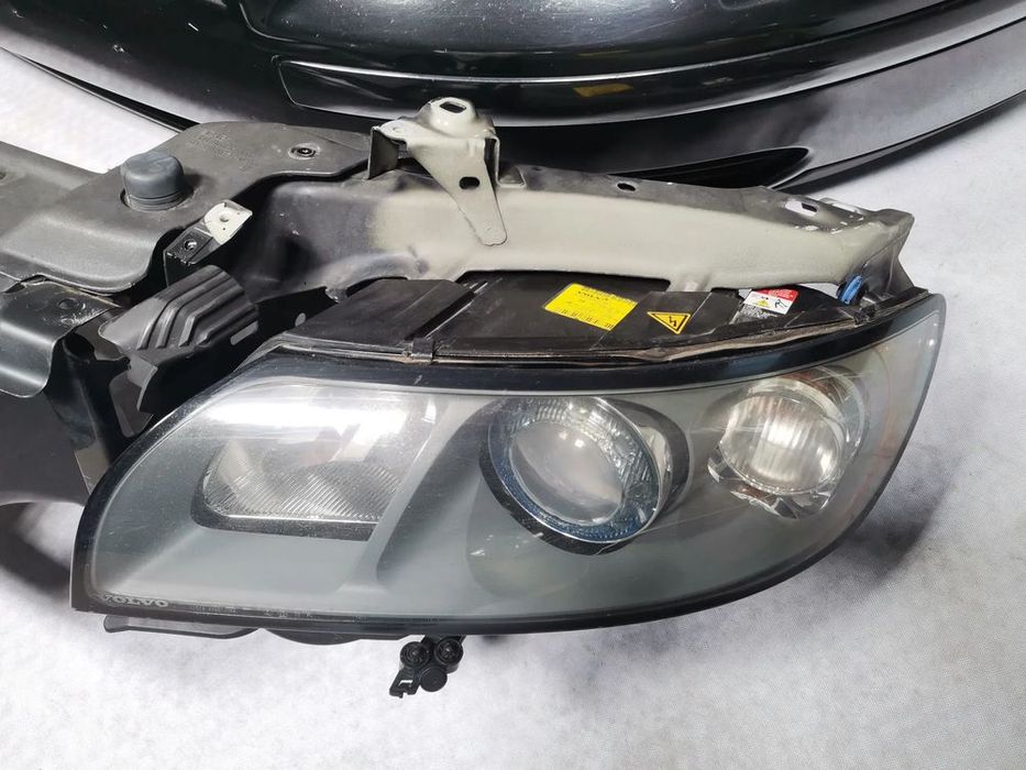 przód maska zderzak wzmocnienie reflektor volvo v50 03-07 kod 019-26