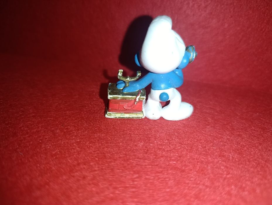 Figura Estrunpfe Telefonista