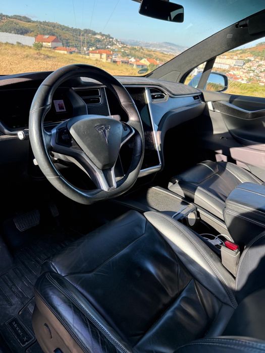 Tesla Model X 100D