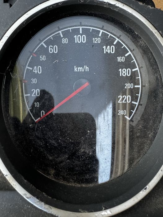 Панель приборов спидометр Opel Astra H