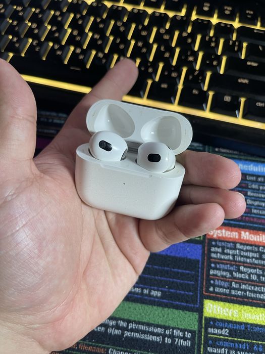 Airpods 3, працюють