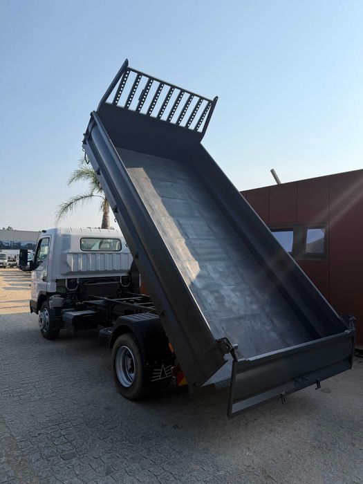 Mitsubishi Canter 7C18 Tribasculante 4.9cc 180cv