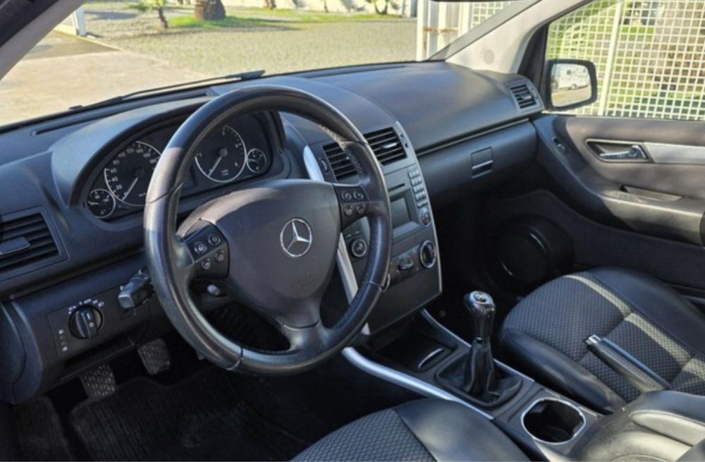MERCEDES-BENZ A 180 CDI  2011 Avantgarde