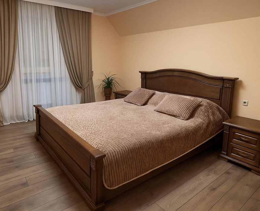 Ліжко двоспальне з масиву дуба,ясеня  (дерев'яне)