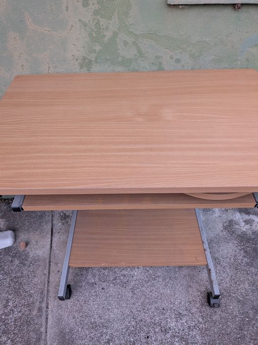 Secretária para Computador