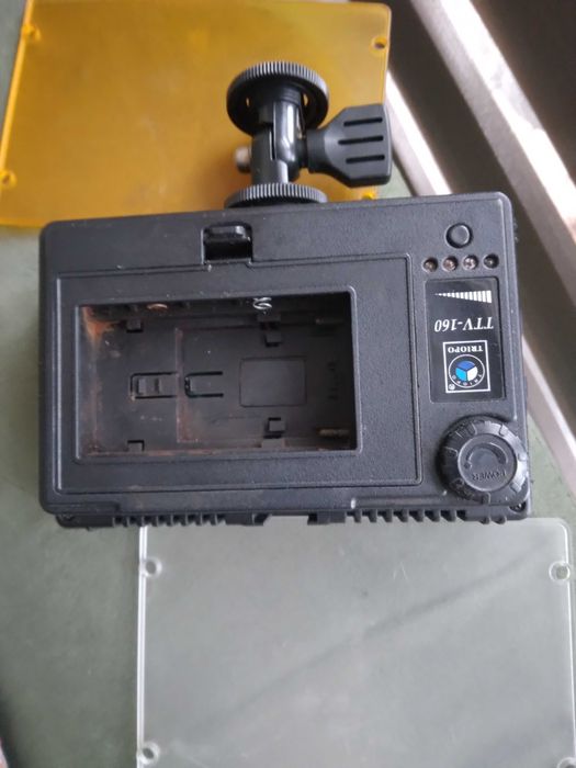 Sprzedam lampe ledowa do kamery