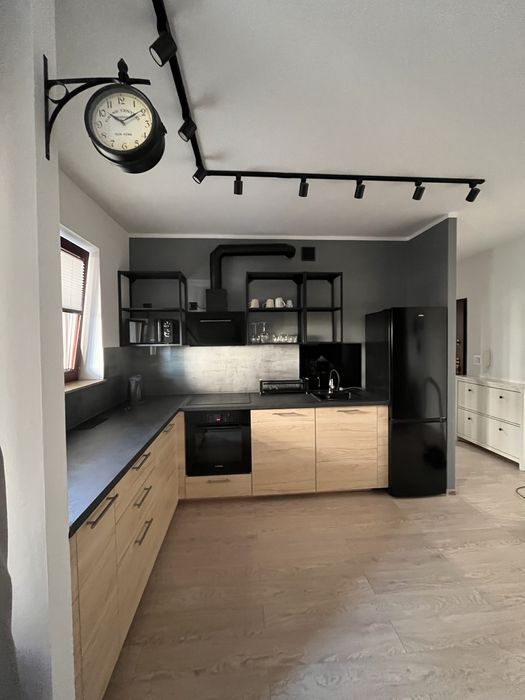 2 pokojowe mieszkanie blisko centrum z ogrodkiem i halą garażową