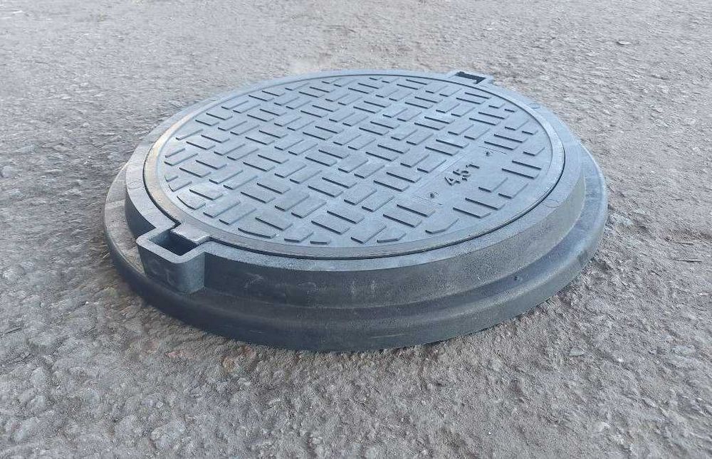 Люк каналізаційний посилений ЄВРО 4 - 5 т чорний