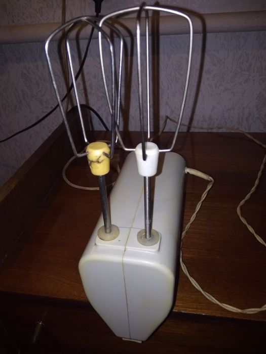 Продам миксер "Рось"