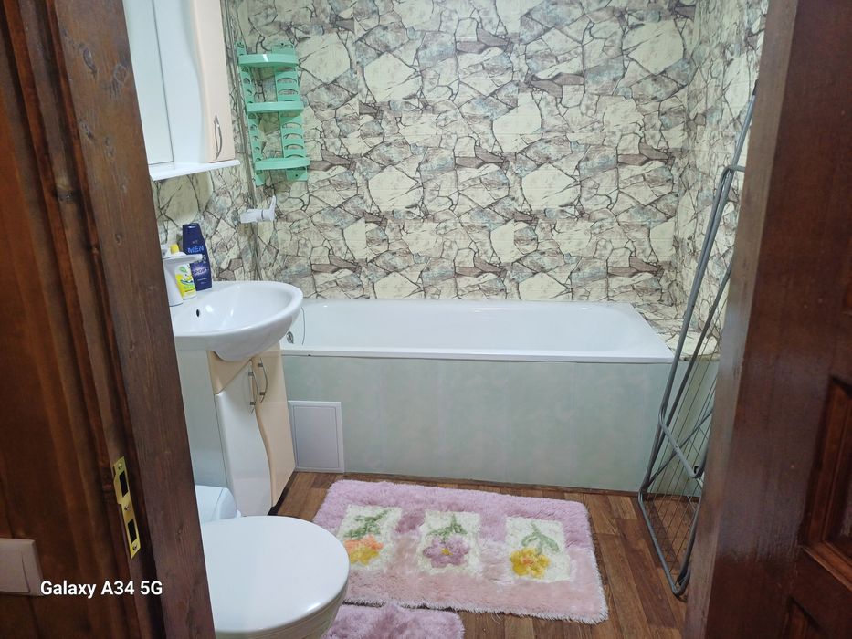 Здам будинок на 3 кімнати в центрі по вул. Воскресінська