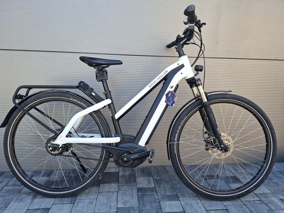 Rower elektryczny trekkingowy Riese & Muller New Charger 29" Bosch Deore tarcze hydrualika