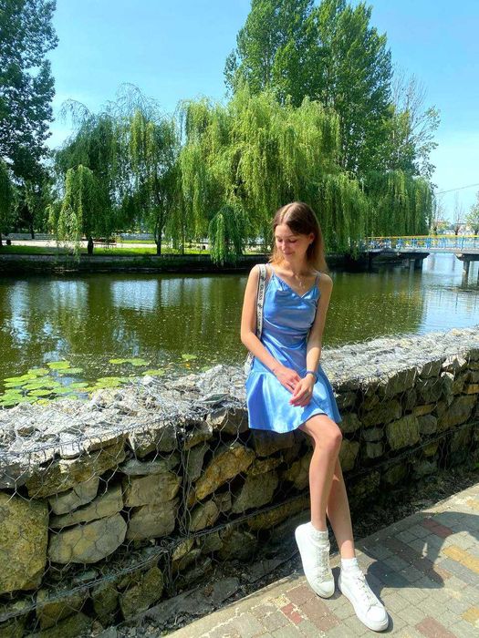 Платье летнее атласное