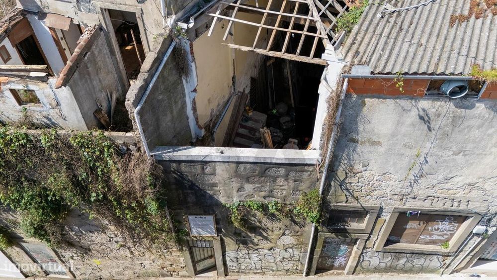 T2 com 193m² no Porto, localização privilegiada