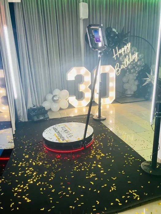 Glambot, Prosecco Van, Dym, Iskry, Fotobudki, Animacje i wiele innych