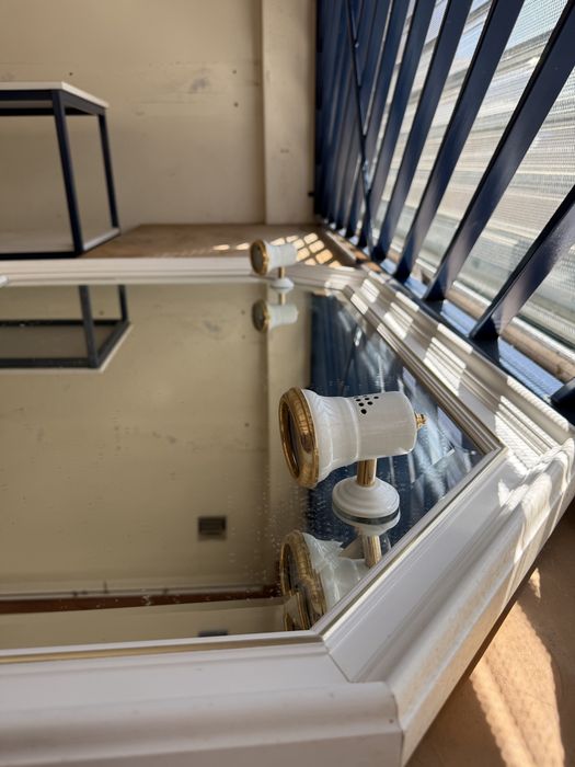 Espelho vintage com luzes branco