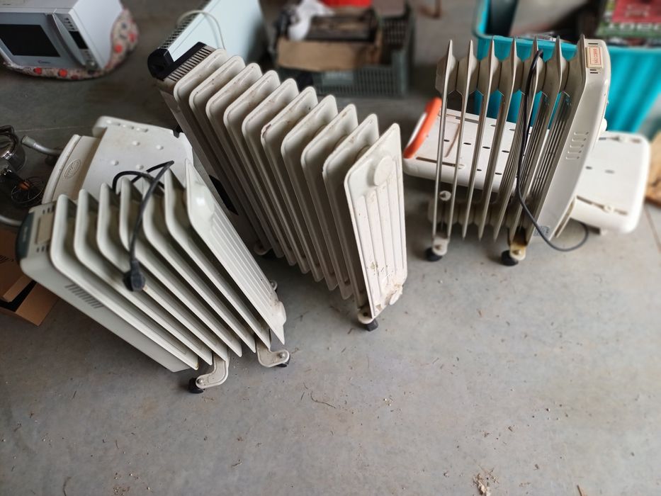 Três Radeadores a Óleo .